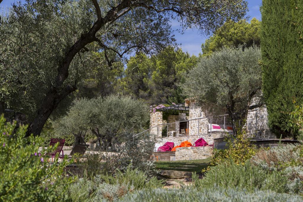 Villa Mas des Avelines Le Brulat Exterior foto